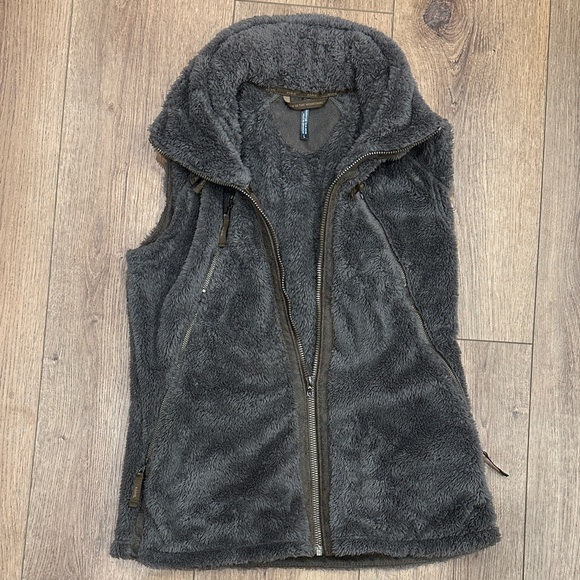Kuhl Jackets & Blazers - Kuhl Green Fleece Vest Used once